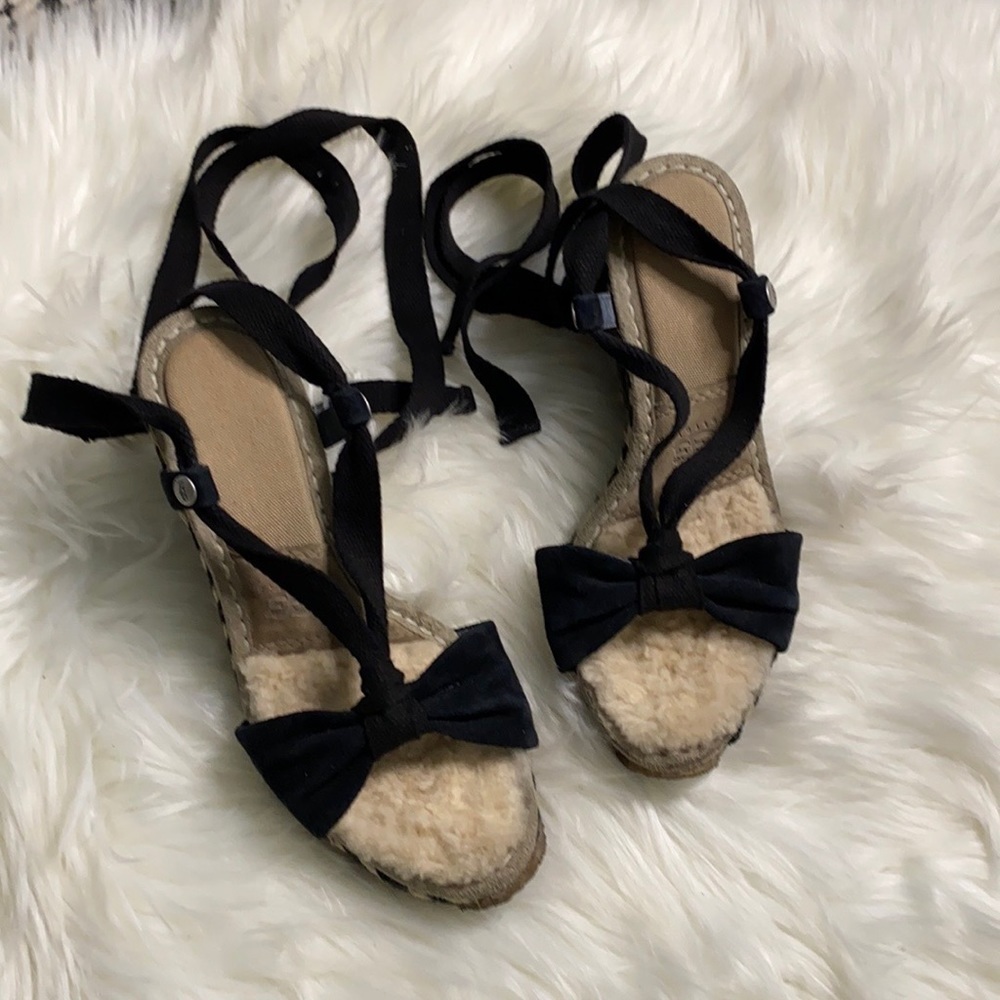 UGG Amelie espadrille black sandals